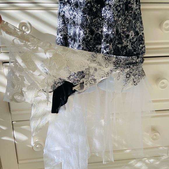 My Vegas dress! Sequined and flirty with several layers of tulle- bodycon - Picture 6 of 6